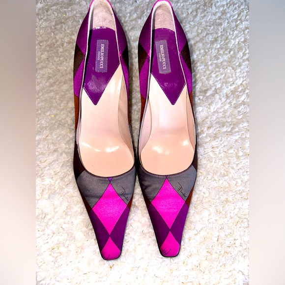 Emilio Pucci Shoes - EMILIO PUCCI SATIN HEELS. Size 9.